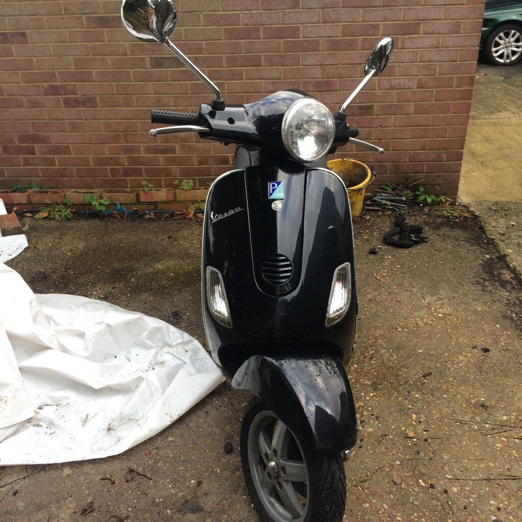  Piaggio  Vespa  lx 50cc  in Barnet London Gumtree