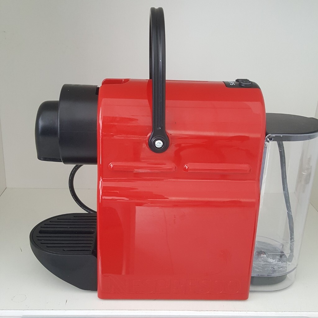 KRUPS NESPRESSO COFFEE MACHINE RED, PERFECT CONDITION, CLEAN! in