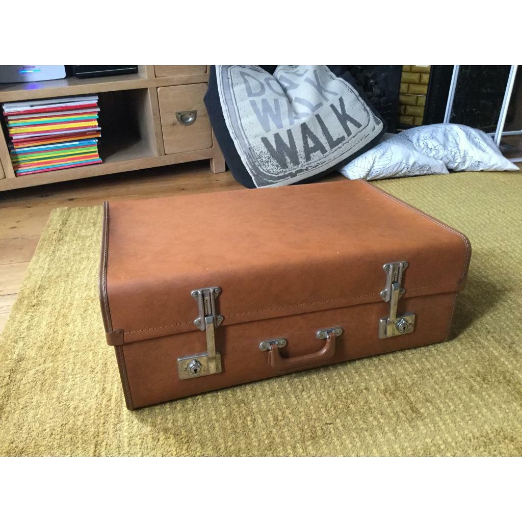 Tan vintage suitcase excellent condition in Poole, Dorset Gumtree