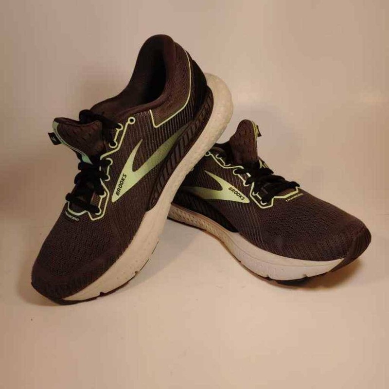 brooks transcend womens
