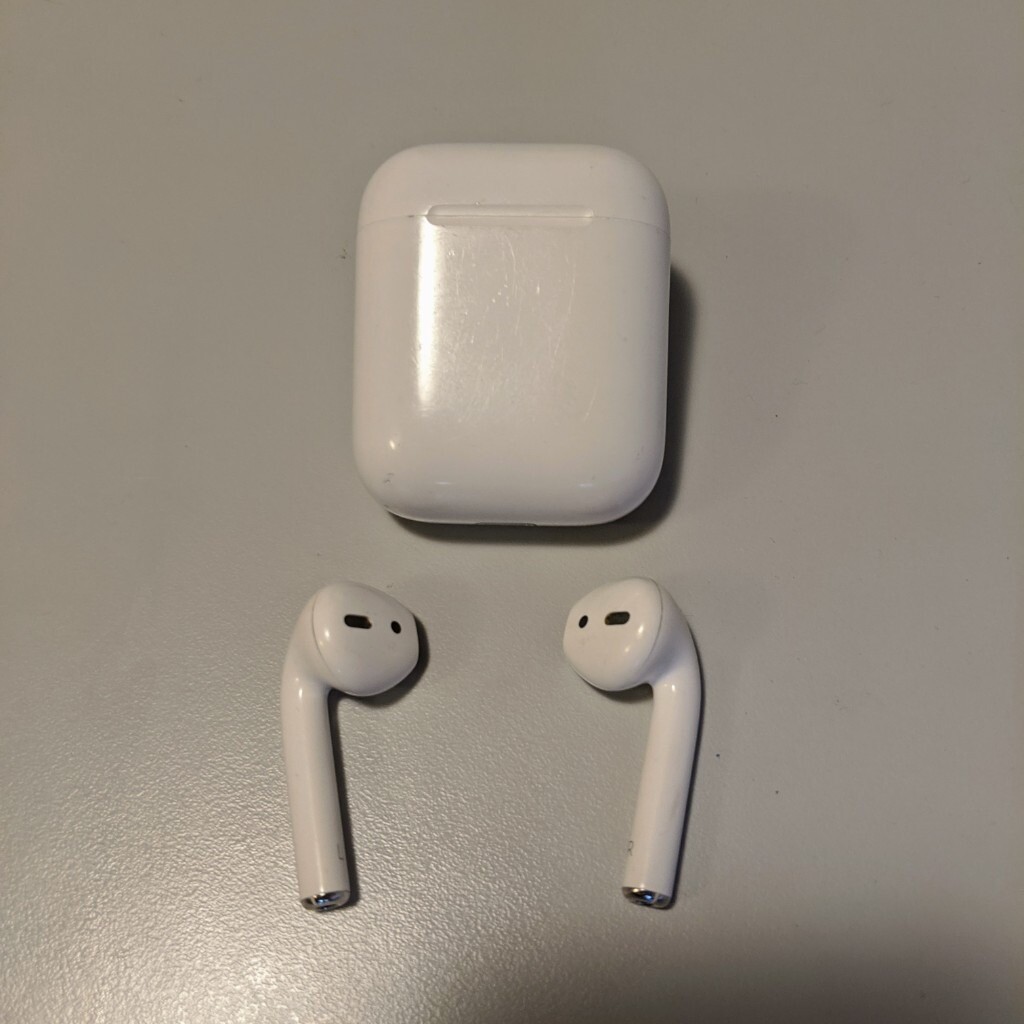 Apple Airpods (1st gen) in Cambridge, Cambridgeshire Gumtree