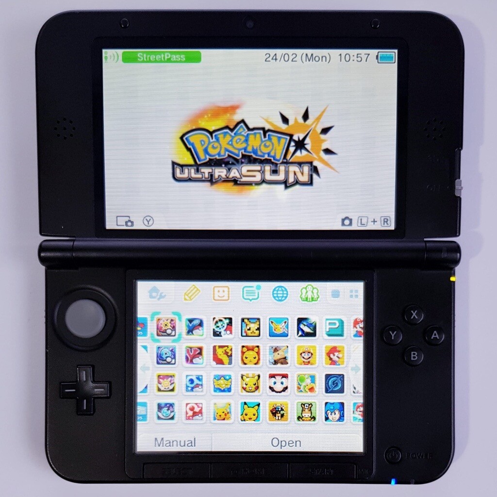 Nintendo 3DS XL + 140 GAMES & Charger in London Gumtree