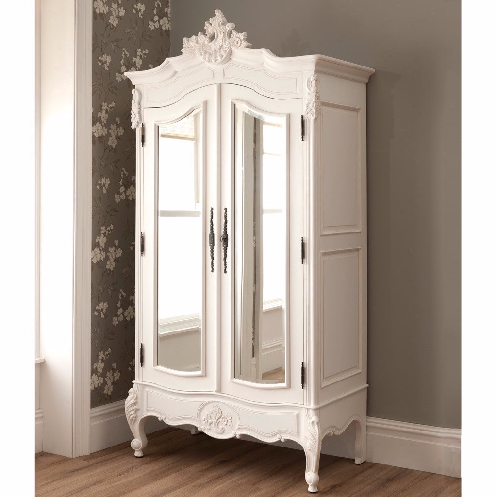 SHABBY CHIC WHITE FRENCH WARDROBE WITH MIRRORS in Marylebone, London