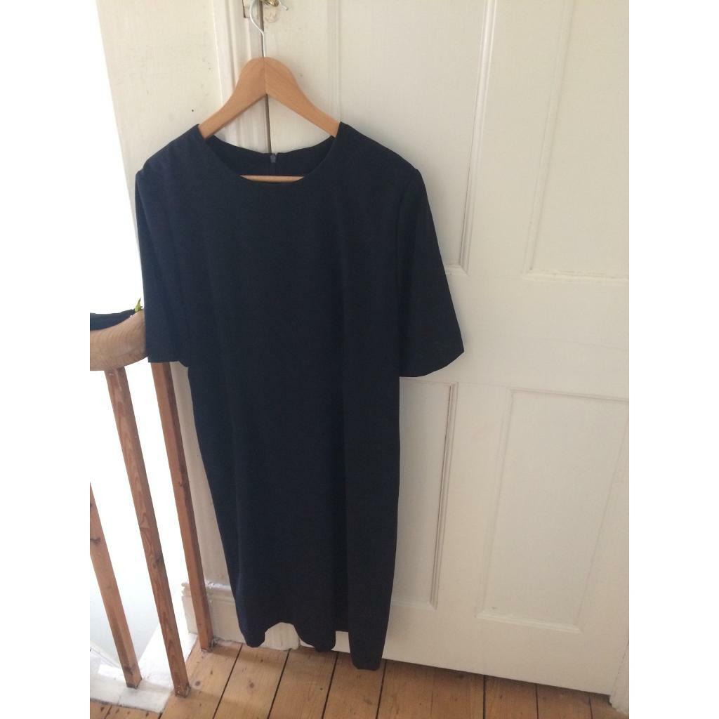 Viyella authentic fully lined size 14 navy blue dress in Newcastle