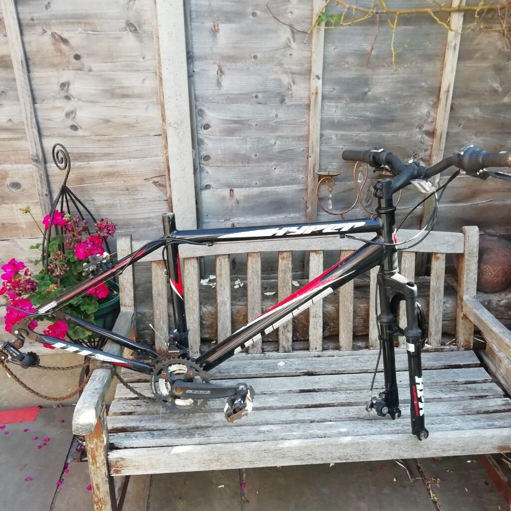 Hyper advance 26 mountain bike. Needs 