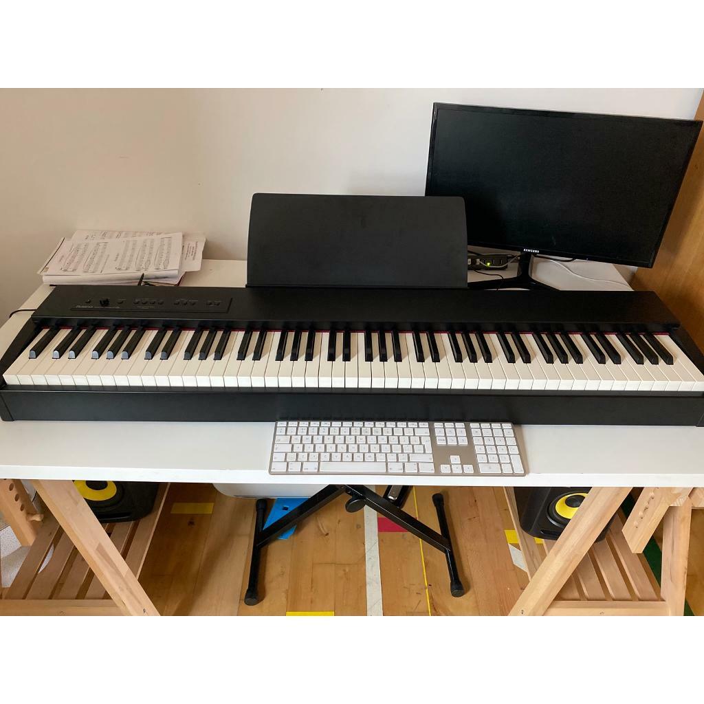 Roland F20 Digital Piano in Larbert, Falkirk Gumtree