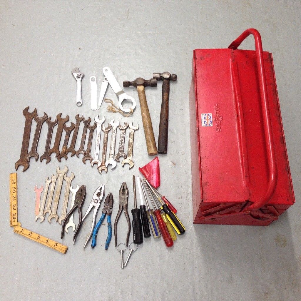 Halfords Metal 'Concertina' Toolbox and a variety of tools. in Poole