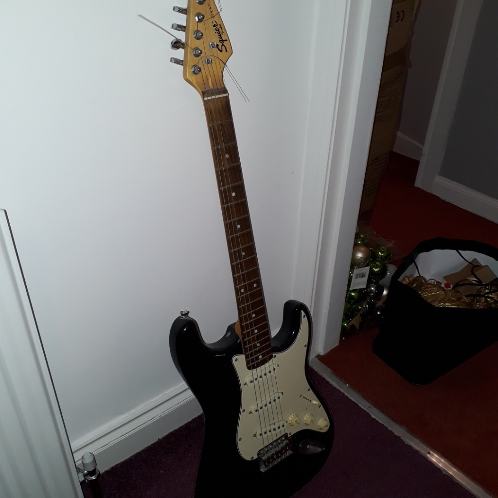 Fender Strat Electric Guitar Great for beginner in Bucksburn