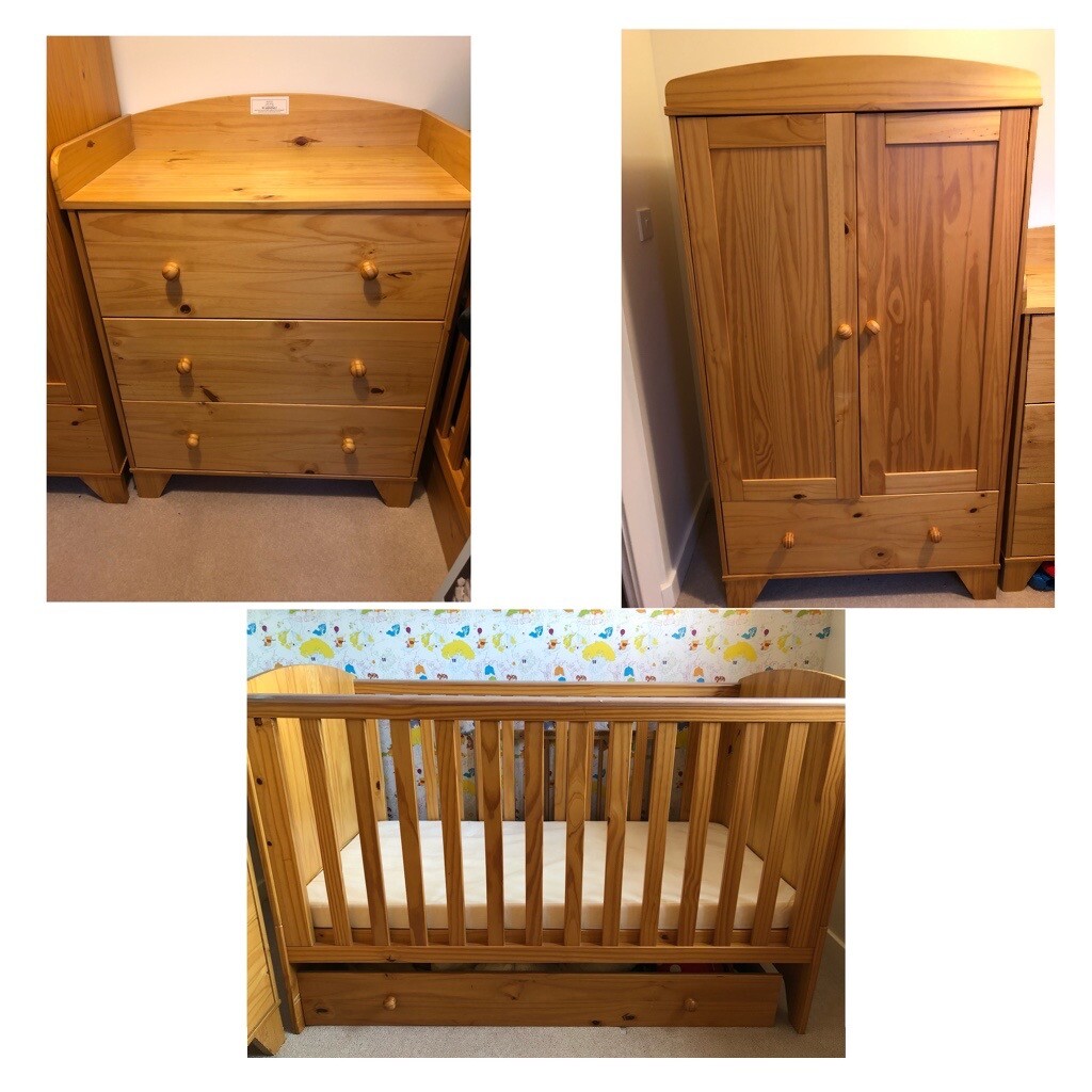 Excellent Condition Nursery Furniture Set In