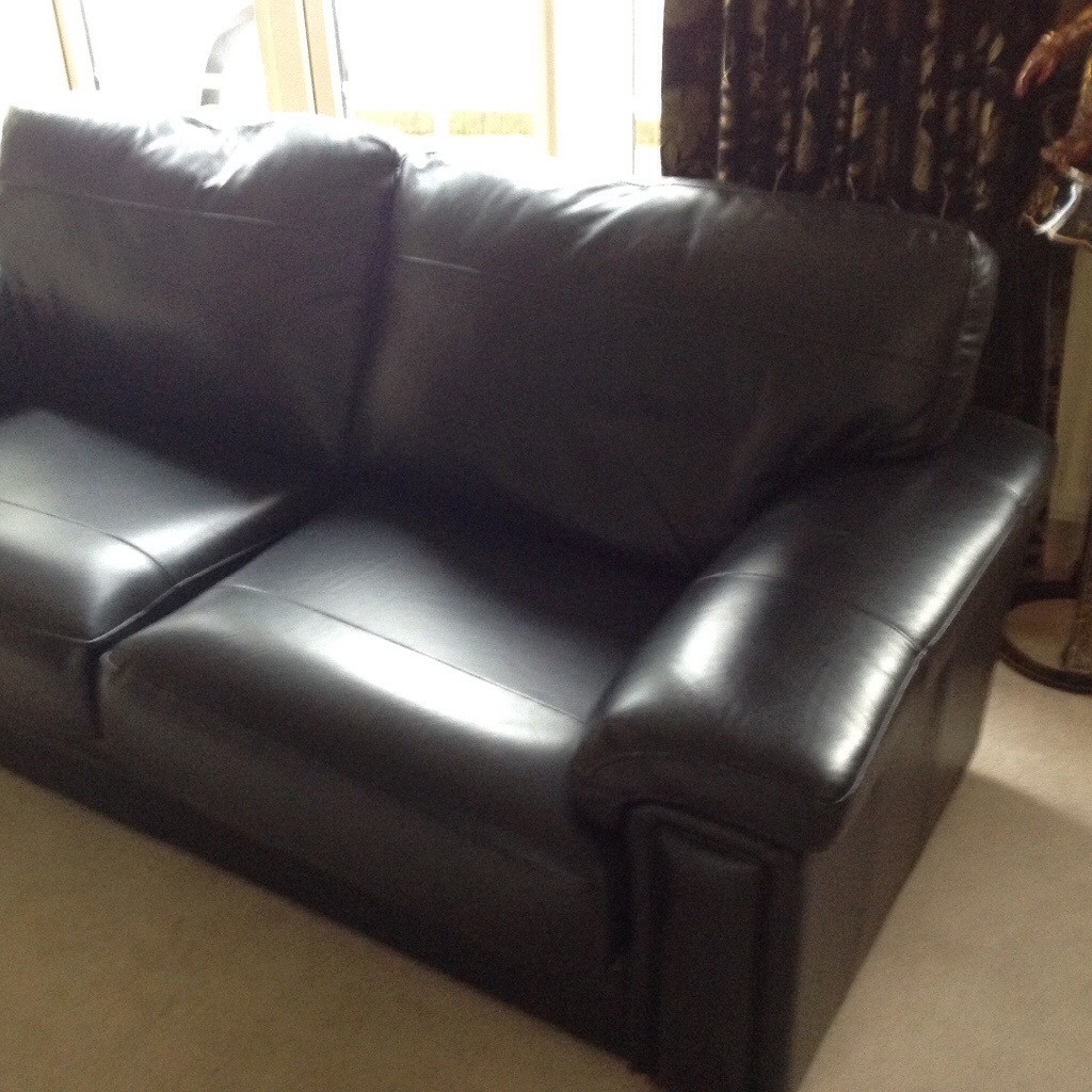 Black leather 3 piece suite, selling due to bereavement,excellent