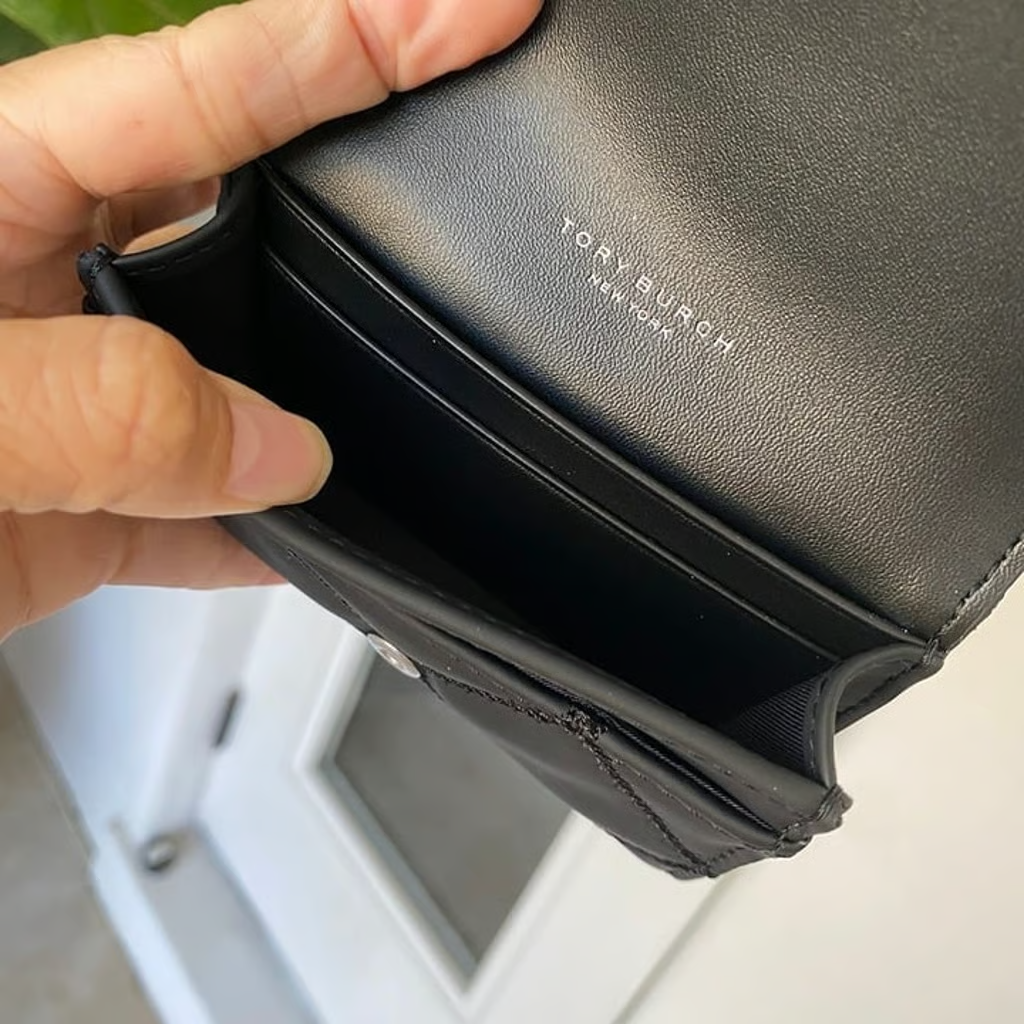 【国内即送】 TORY BURCH 150057 WILLA カードケース Tory Burch 150057 Willa Matte Women's Card Case, Black