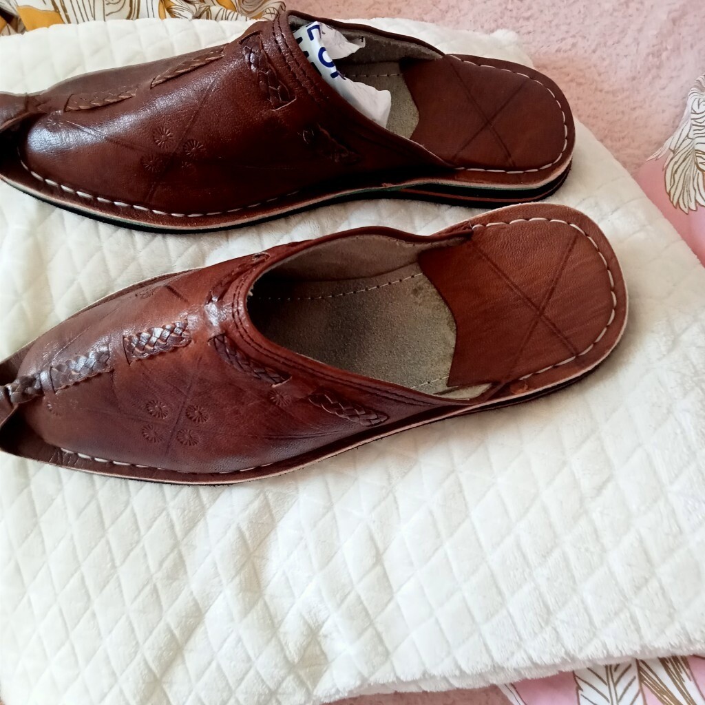 gents slippers size 7