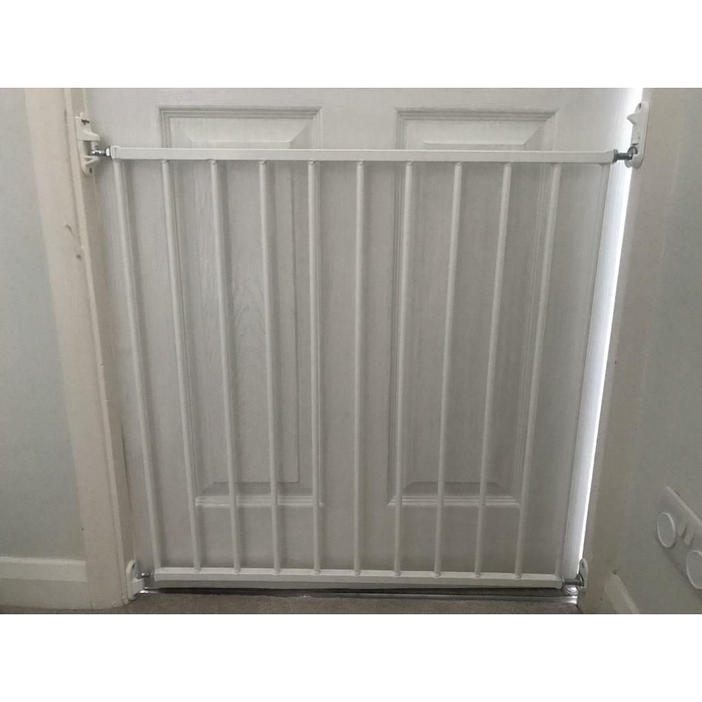 babydan no trip metal safety gate