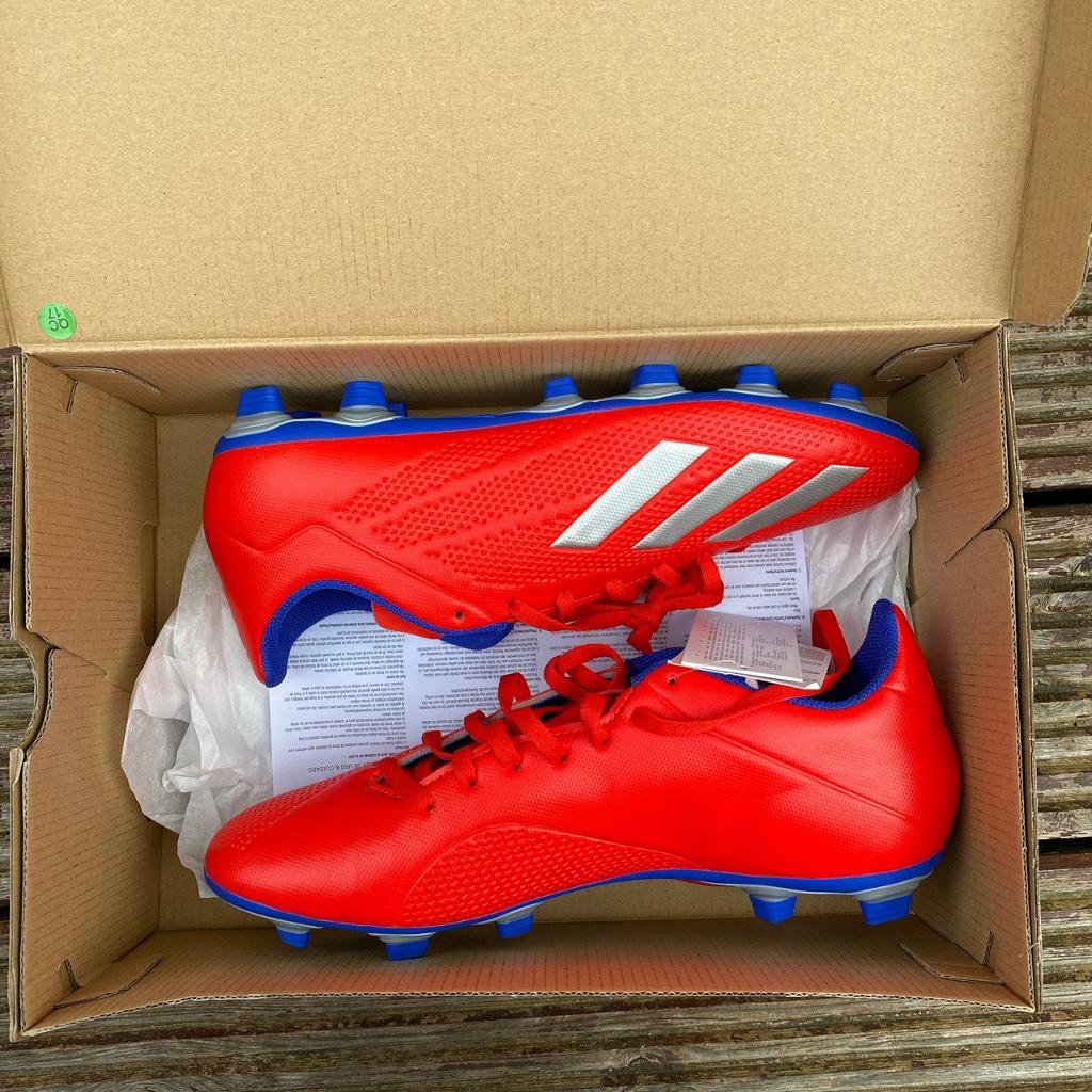 deadstock football boots