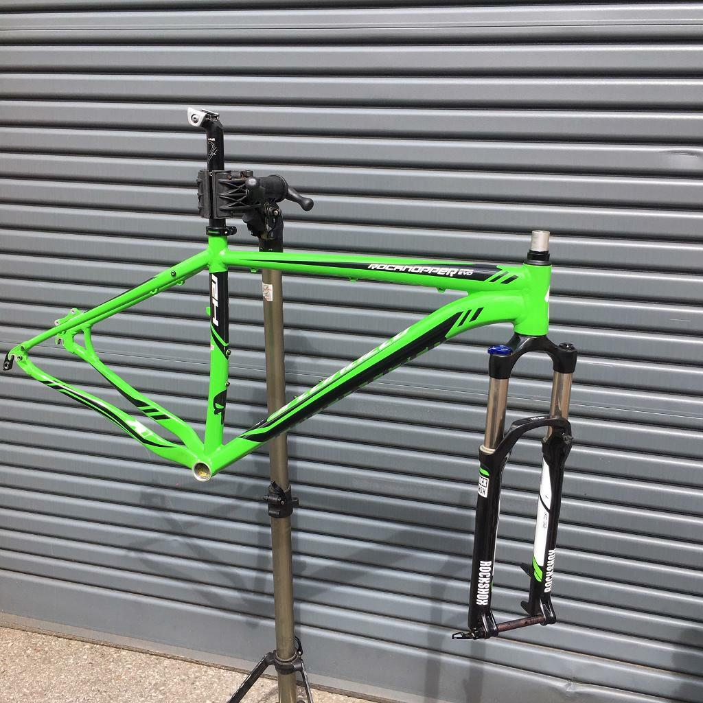 Specialized Rockhopper Pro Evo 19”/L frame and Rockshox forks in