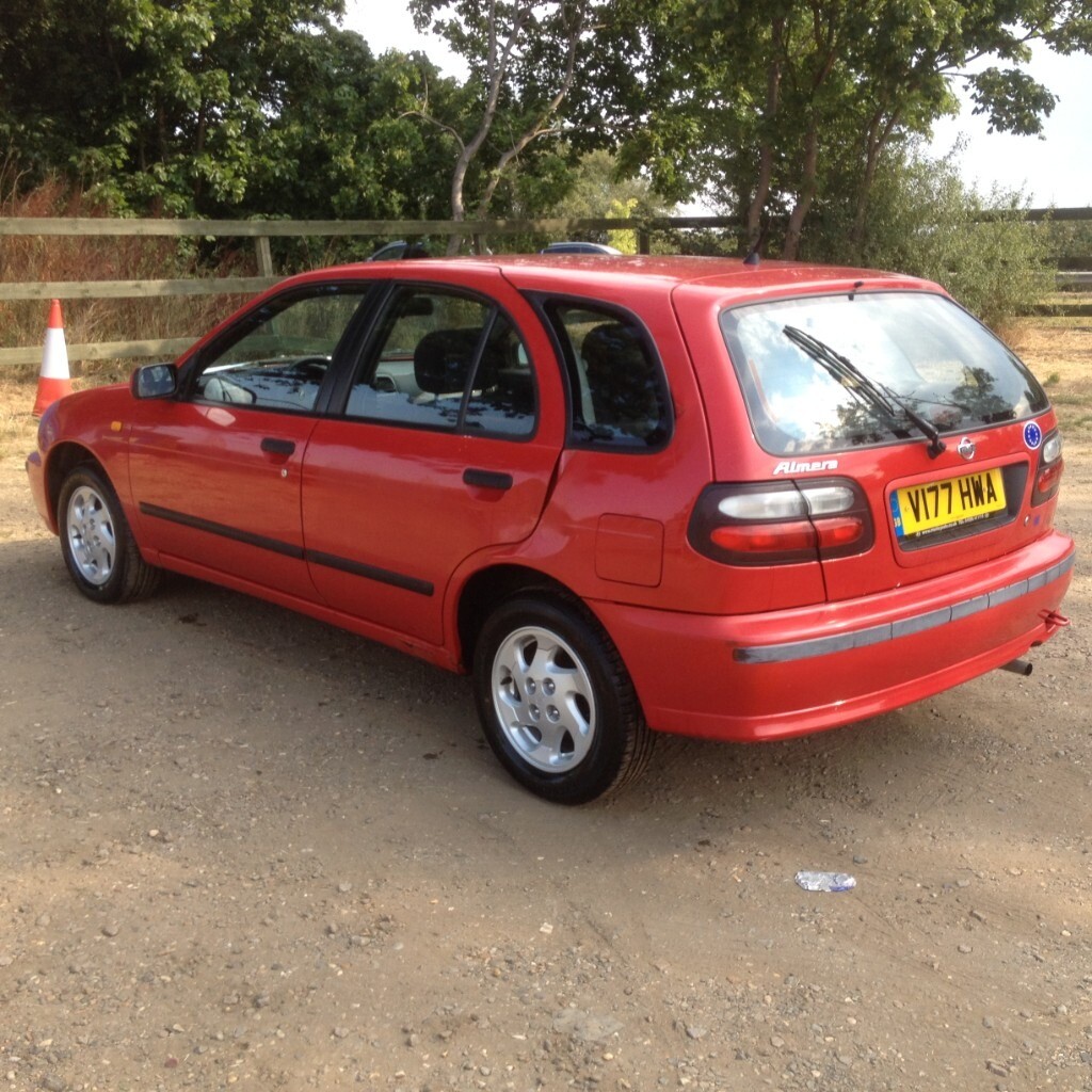 Nissan almera 1999