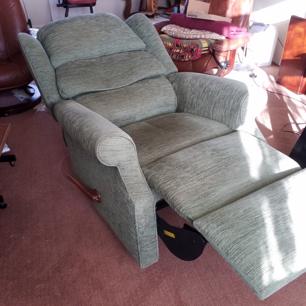HSL. recliner chair FREE in Croydon, London Gumtree