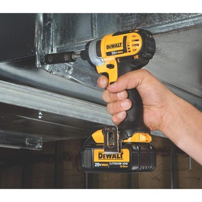 DEWALT 20-Volt MAX Li-Ion 3.0 Ah Hammer Drill and Impact Driver Combo Kit