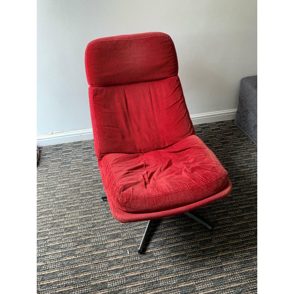 Red swivel chair in High Buckinghamshire Gumtree