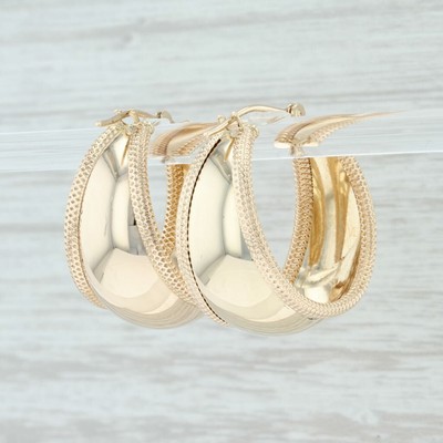 Reeded Edge Hoop Earrings - 14k Yellow Gold Pierced