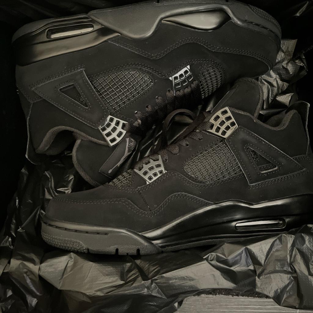 retro 4 black cat size 7