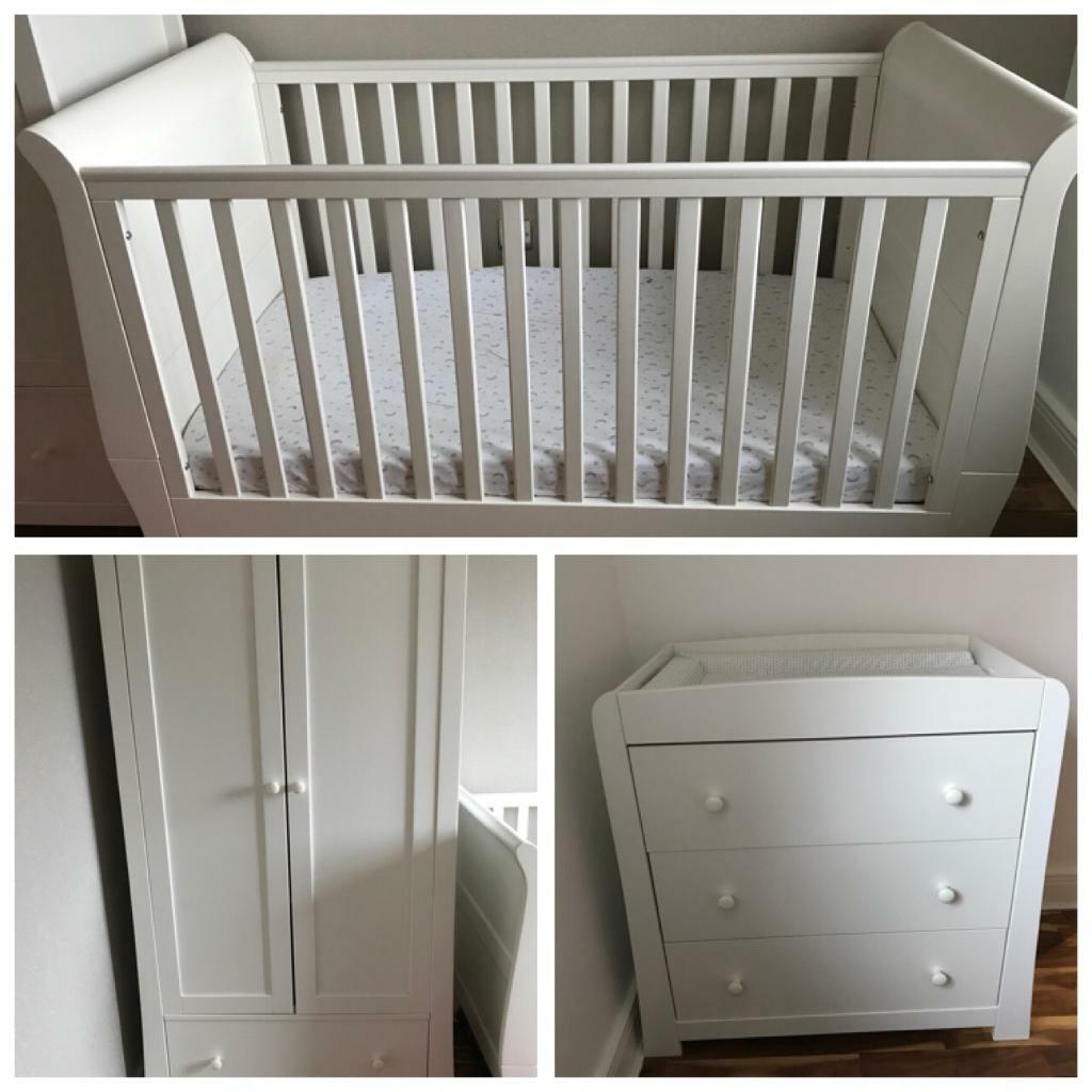 Mamas and Papas 3 Piece Ivory Nursery Set with Cotbed, Dresser