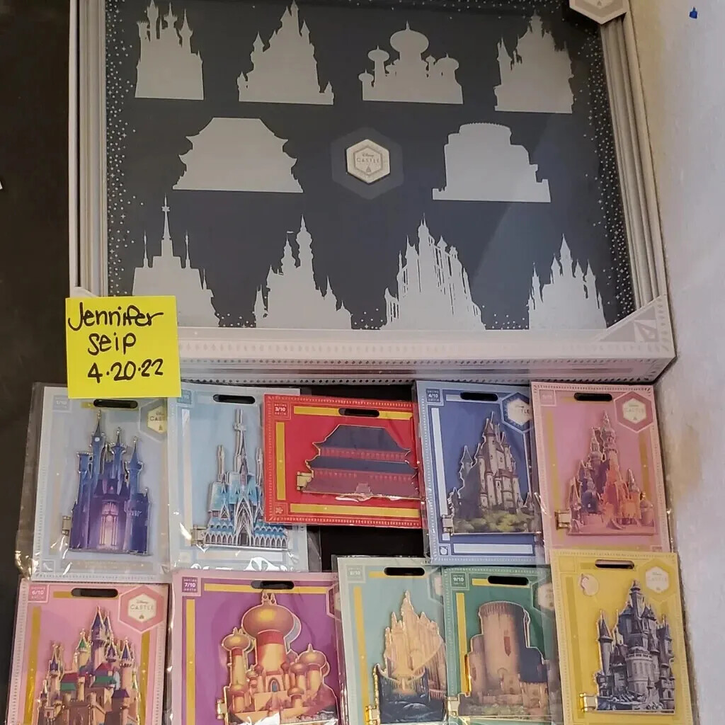 Disney Princess Castle Pins Series 1- 10 Collector Limited