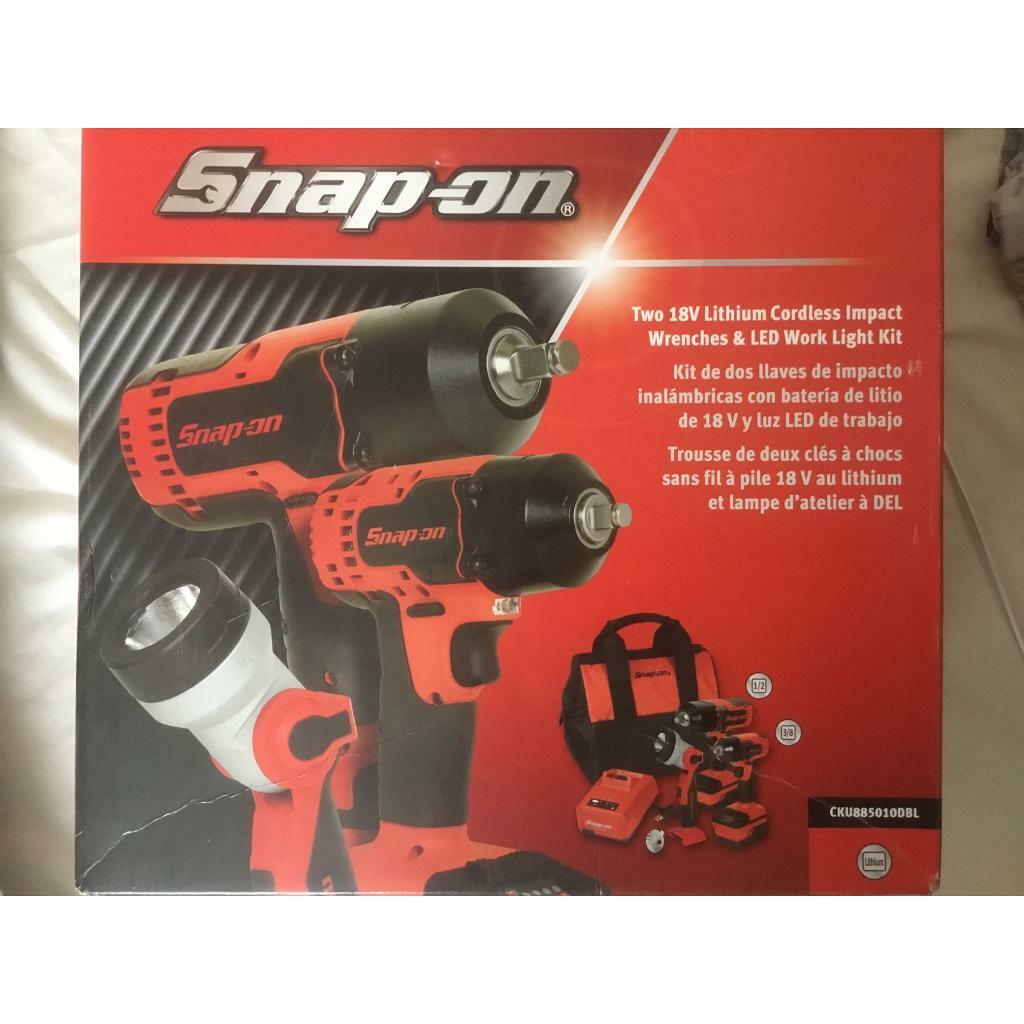 Snap on 18v cordless impact wrench 1/2 3/8 &Torch kit CKU885010DBL in