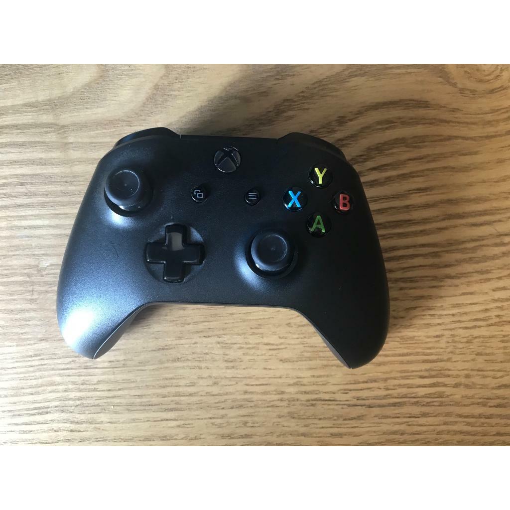 2 Xbox One Controllers in Thetford, Norfolk Gumtree