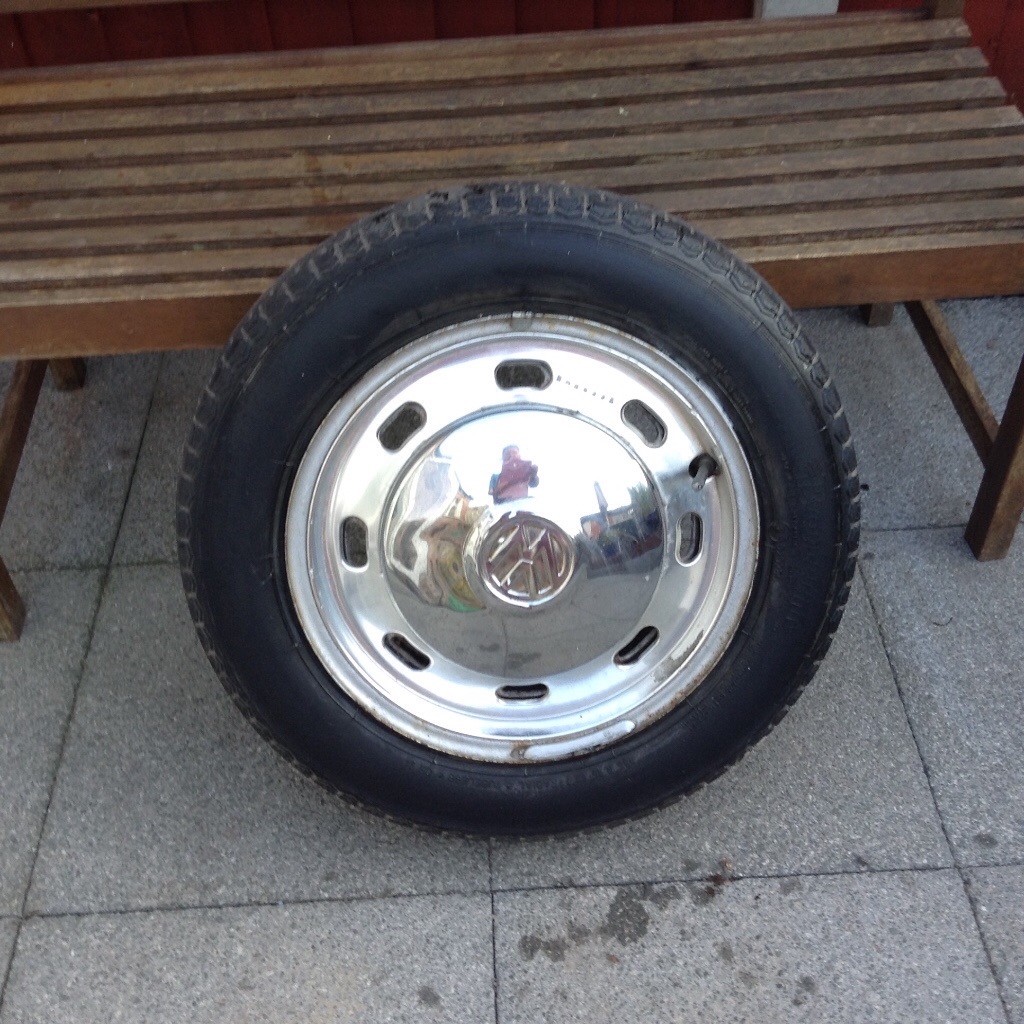 Vw beetle steel wheels set of four with beauty rings and hub caps in