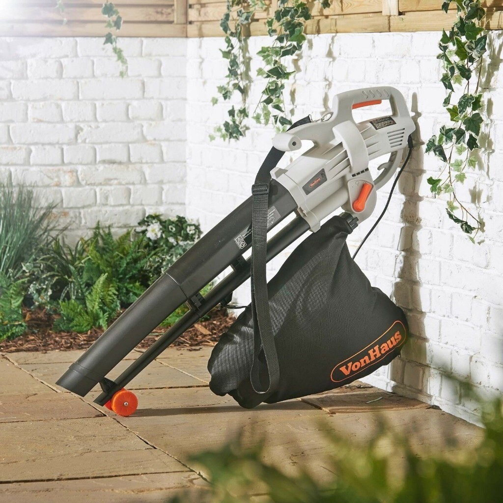LEAF BLOWER FOR SALE VonHaus 3000W 3in1 Blows, Vacuums and Mulches