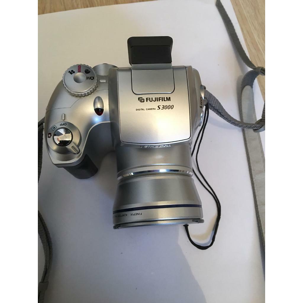 Fujifilm finepix s3000 digital camera in East Kilbride, Glasgow Gumtree