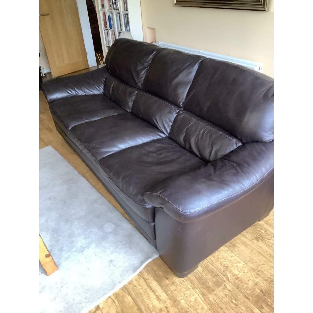 3 Seater leather sofa in Wendover, Buckinghamshire Gumtree