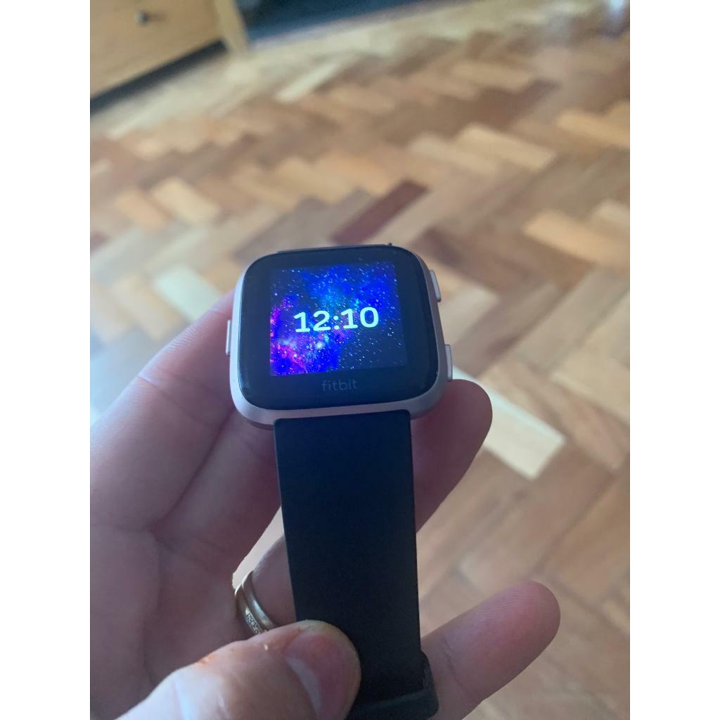 FITBIT VERSA. ROSE GOLD | in Maesteg, Bridgend | Gumtree