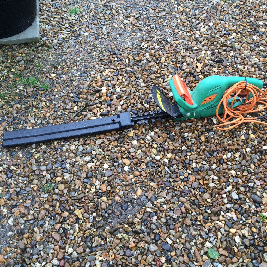 Challenge Electric Hedge cutters in Eye, Suffolk Gumtree