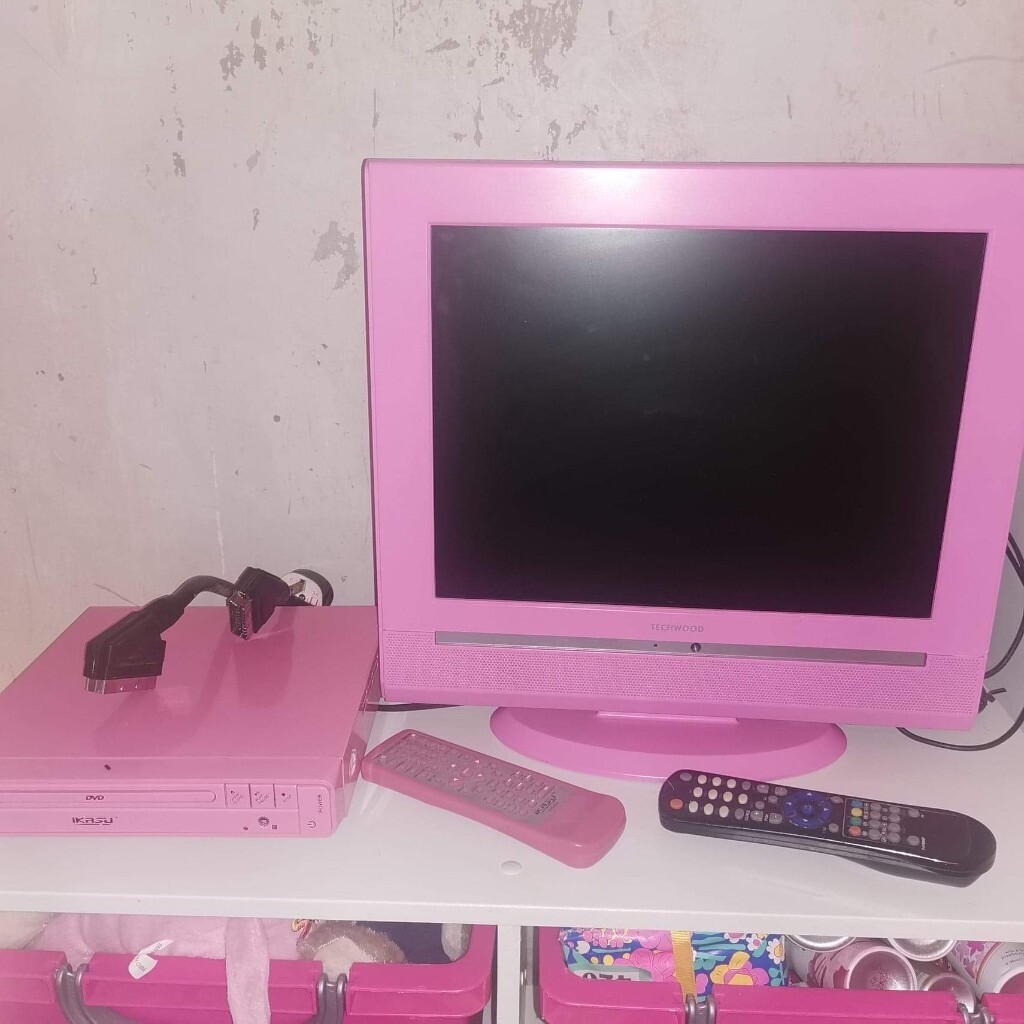 Pink freeview TV and DVD Player in Denny, Falkirk Gumtree