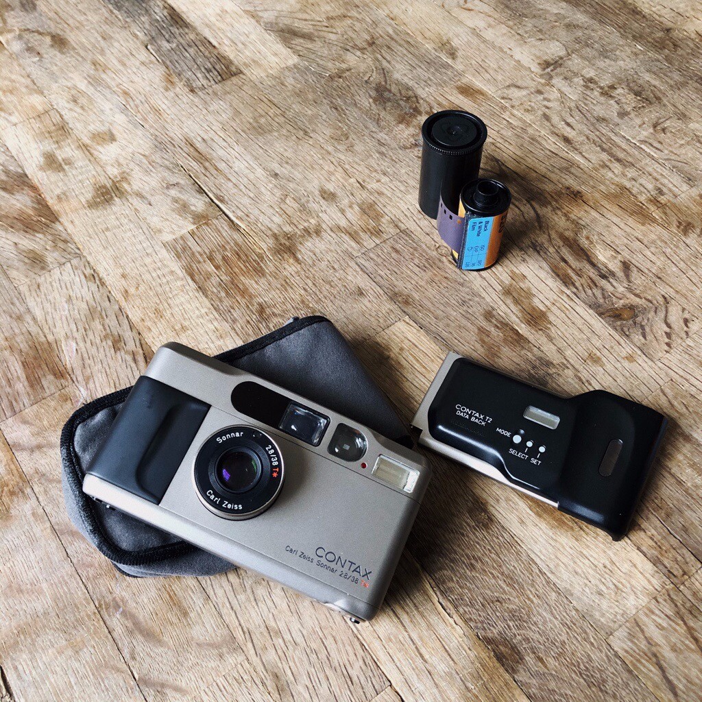 Contax T2 Carl Zeiss Sonnar 38mm f2.8 Titan film compact 35mm camera