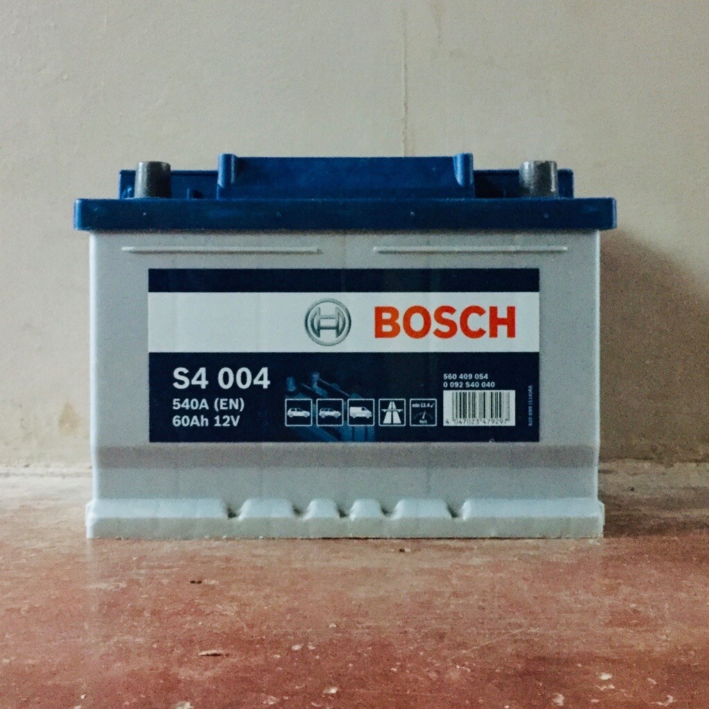 12V 60Ah Bosch lead acid car battery for sale Recently fully charged