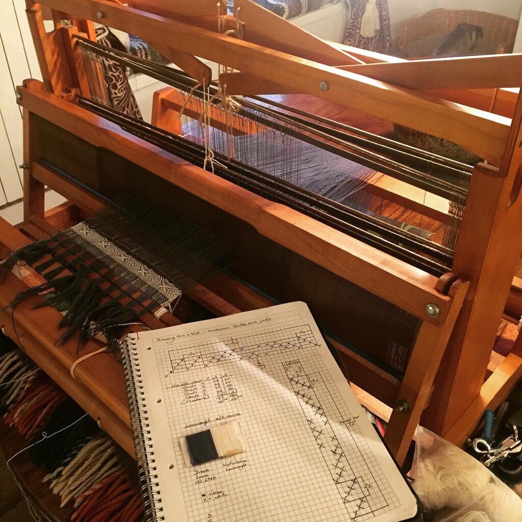 32”, Ashford 4 shaft weaving loom, with 10 & 12 épi reeds in Eynsham