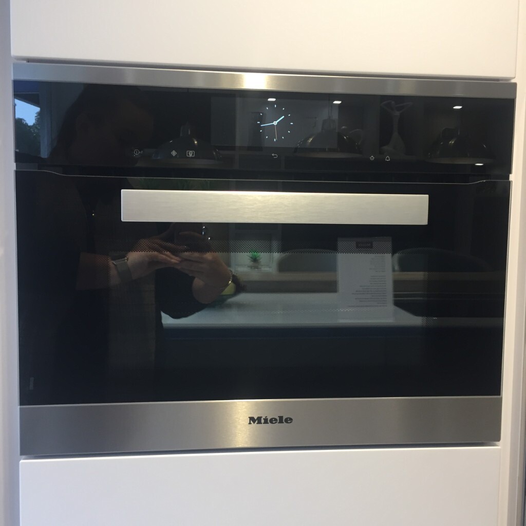 Ex display Miele H6800BM Combi Oven in Poole, Dorset Gumtree