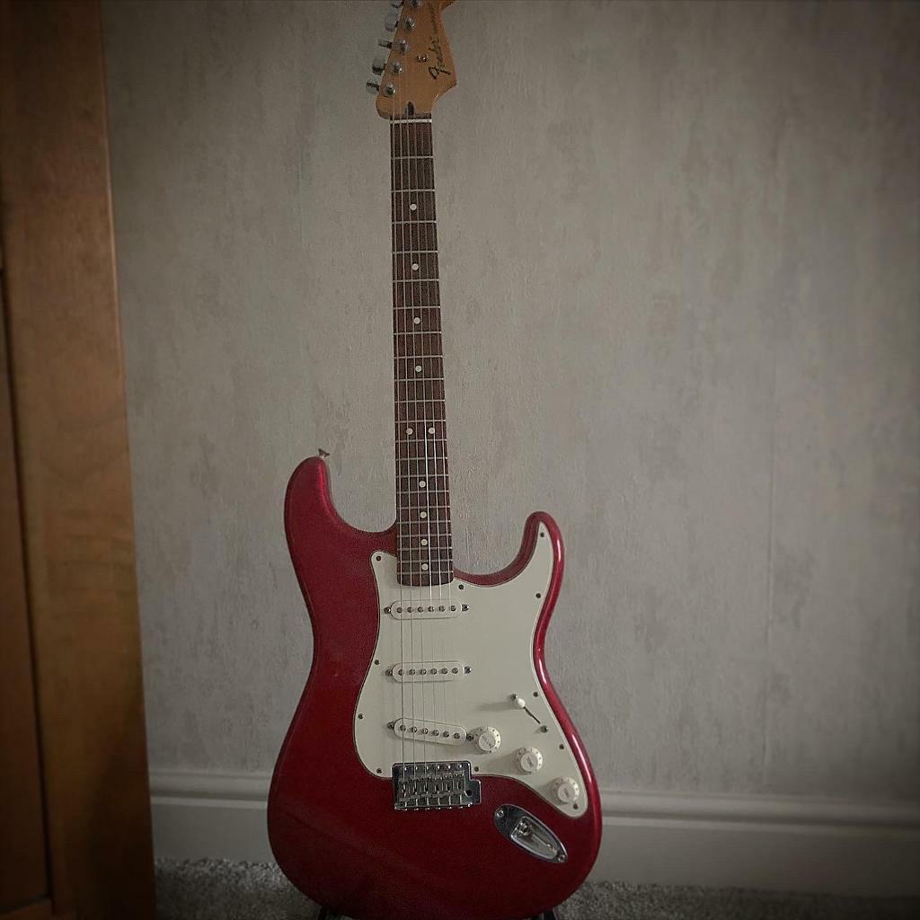 Fender Stratocaster with vox headphone amp in Bedwas, Caerphilly Gumtree