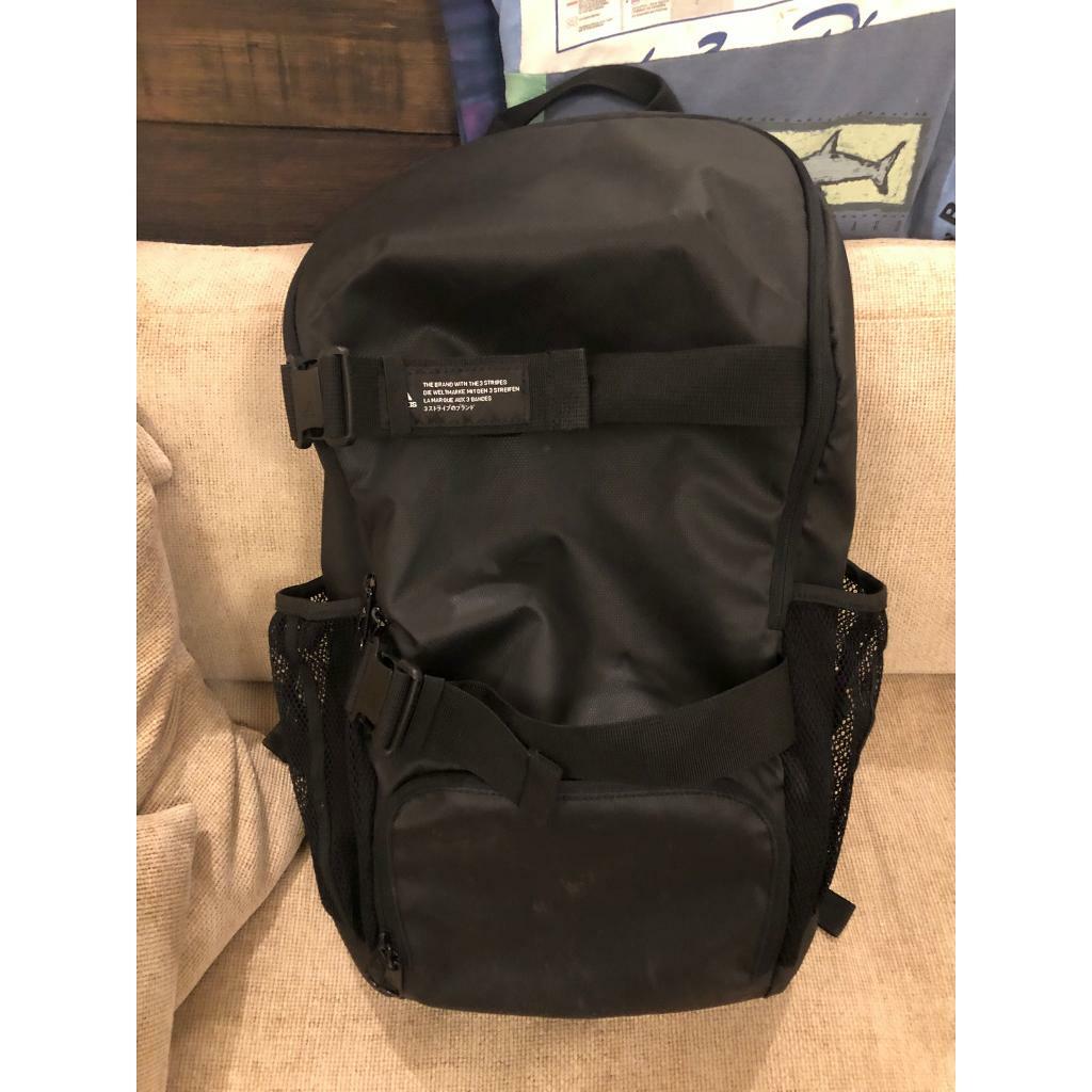 *like NEW* Adidas Rucksack/Backpack/Sport bag with shoe compartment