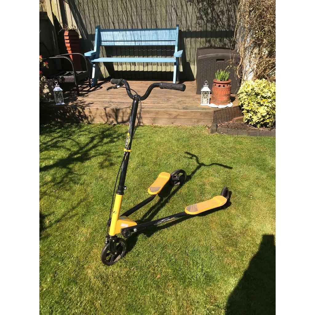 Flicker Scooter Unisex in Whitchurch, Cardiff Gumtree