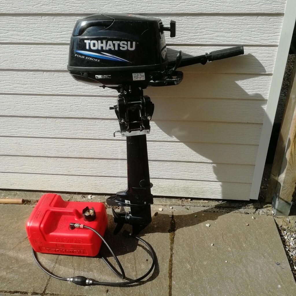 Tohatsu 5HP Short Shaft Outboard with fuel tank. in SouthendonSea