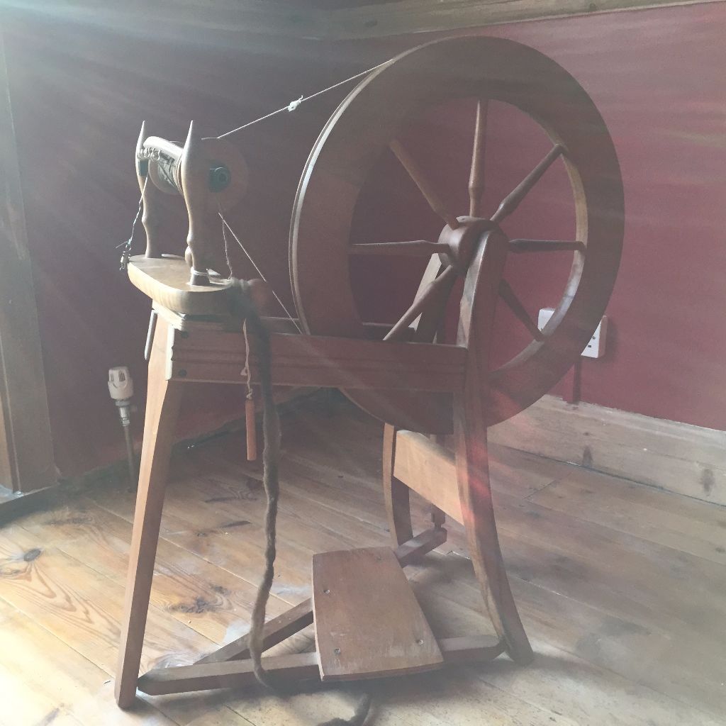 Traditional Ashford Spinning Wheel for Sale £120 (Collection Only) in Wood Green, London