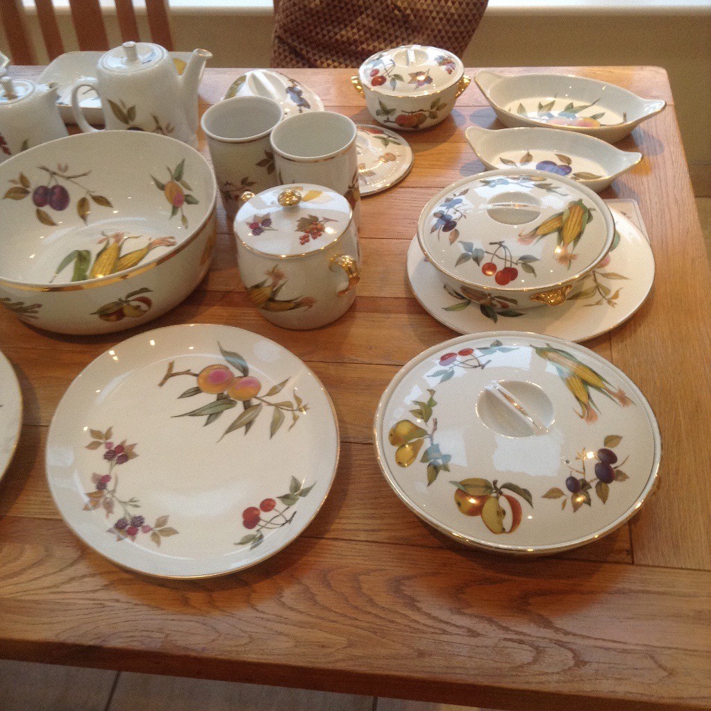 Royal Worcester Tableware, Large Quantity Various Items in Mansfield