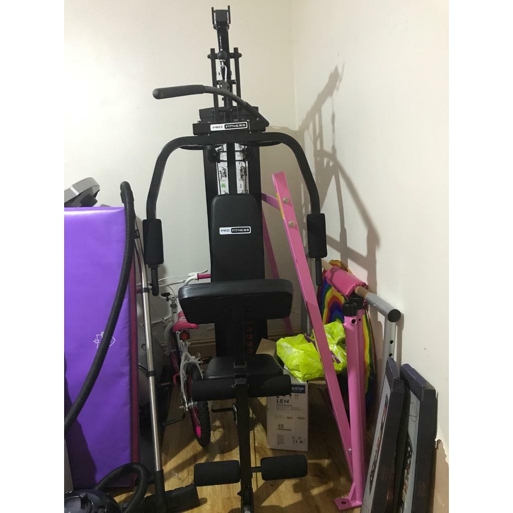 Weight lifting machine excellent condition in Small Heath, West