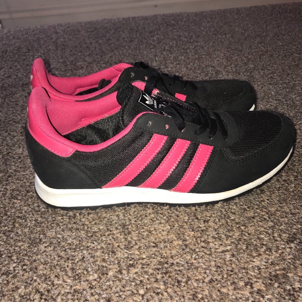 black and pink adidas trainers