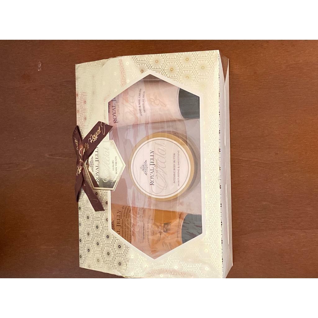 M&S marks and spencer gift set lovely gift in Ely, Cardiff Gumtree