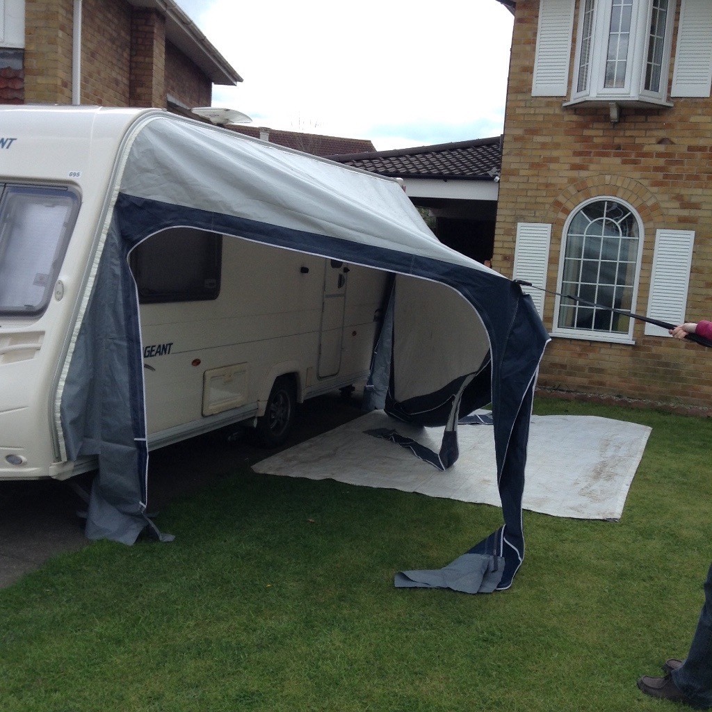 Dorema full size caravan awning in vgc size 11 (900925cm) in